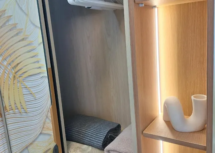 Hotel-like Flat At Bay Haven Mall Of Smx Manila